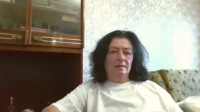 GypsiQueen2 online show from July 2, 3:23 am