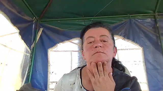 GypsiQueen2 online show from September 21, 11:59 am