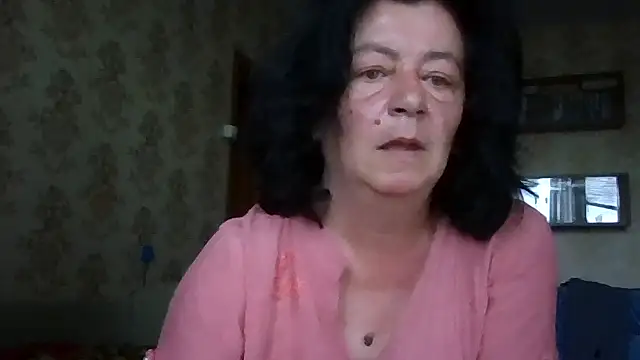 GypsiQueen2 online show from July 18, 8:01 am