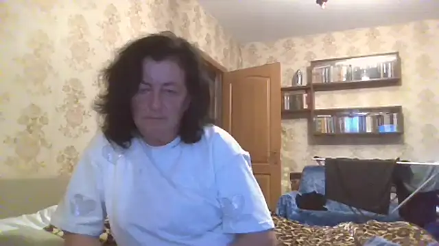 GypsiQueen2 online show from July 12, 6:31 pm