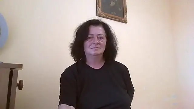GypsiQueen2 online show from June 18, 5:18 pm