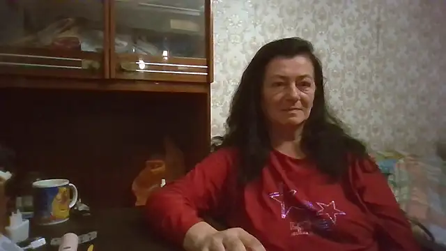 GypsiQueen2 online show from November 18, 6:55 pm