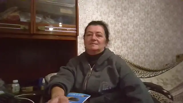 GypsiQueen2 online show from October 6, 6:08 pm