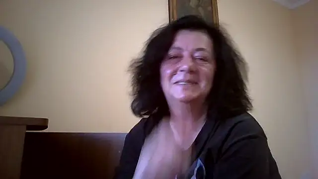 GypsiQueen2 online show from June 4, 5:28 pm