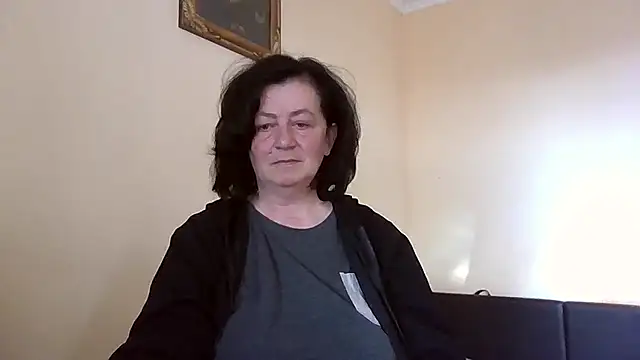 GypsiQueen2 online show from April 19, 3:13 pm