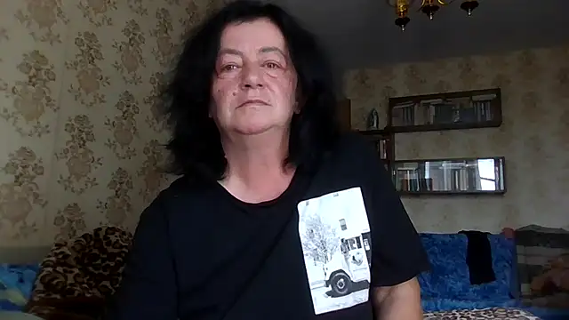 GypsiQueen2 online show from July 21, 1:23 pm