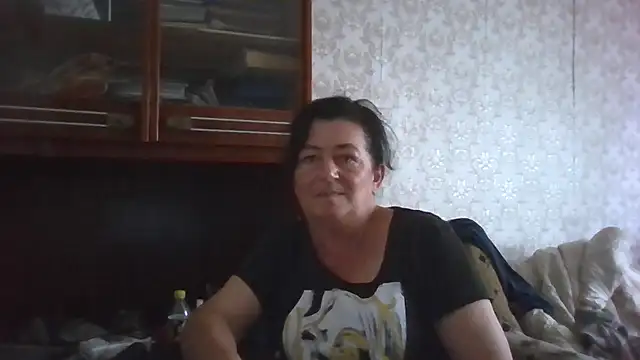 GypsiQueen2 online show from September 10, 9:52 am