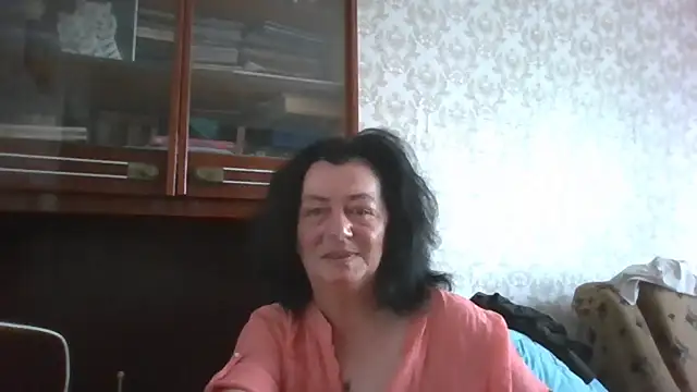 GypsiQueen2 online show from July 4, 7:04 am