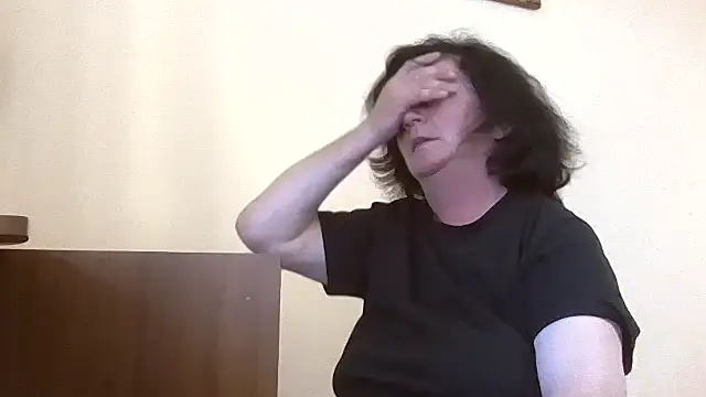 GypsiQueen2 online show from June 16, 5:24 pm