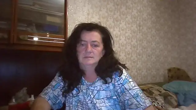 GypsiQueen2 online show from September 17, 8:00 pm