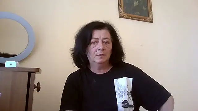 GypsiQueen2 online show from June 21, 1:28 pm