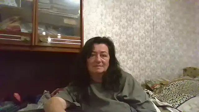 GypsiQueen2 online show from November 1, 3:17 pm