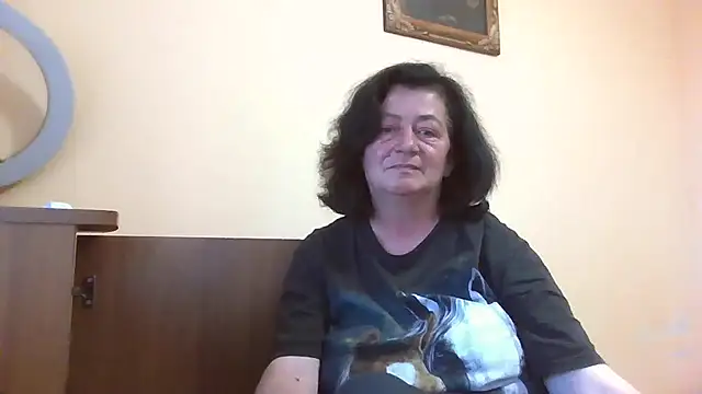 GypsiQueen2 online show from June 15, 6:18 pm