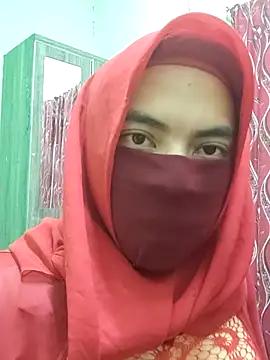 Snapshot of ElisyaHijabDoll chatting on May 28, 7:20 pm ElisyaHijabDoll online show from May 28, 7:20 pm