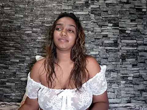 Xindias fantasyX online show from April 2, 6:25 pm