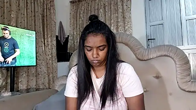 Snapshot of Xindias_fantasyX chatting on June 29, 8:19 pm Xindias fantasyX online show from June 29, 8:19 pm