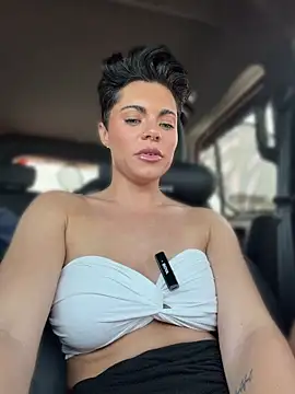 LukeLouHarvey online show from April 18, 4:37 am