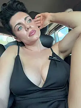 LukeLouHarvey online show from March 29, 4:36 am