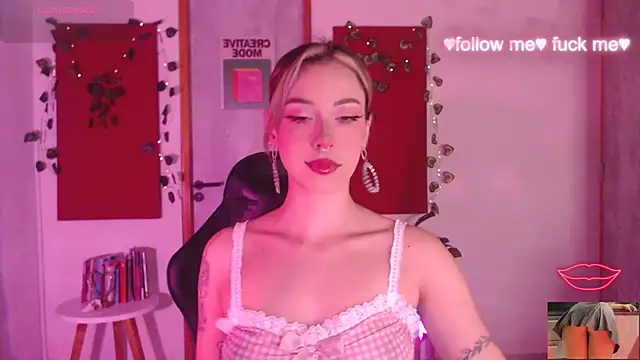 Snapshot of sakura_beauty chatting on November 23, 4:55 am sakura beauty online show from November 23, 4:55 am