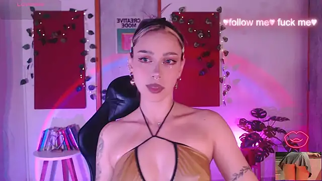 Snapshot of sakura_beauty chatting on November 14, 4:49 am sakura beauty online show from November 14, 4:49 am