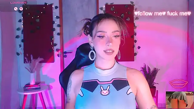 Snapshot of sakura_beauty chatting on October 30, 4:44 am sakura beauty online show from October 30, 4:44 am