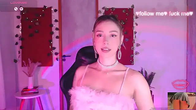 Snapshot of sakura_beauty chatting on November 3, 5:01 am sakura beauty online show from November 3, 5:01 am