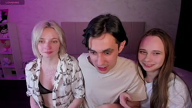 PostBabyyy online show from April 19, 2:01 am