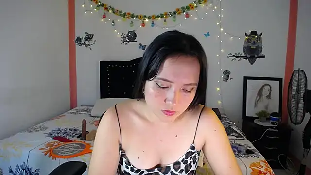 naughty girl 4u online show from March 20, 6:53 pm