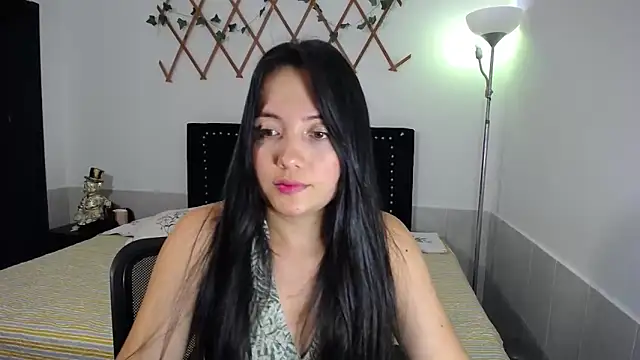 naughty girl 4u online show from March 11, 8:25 pm