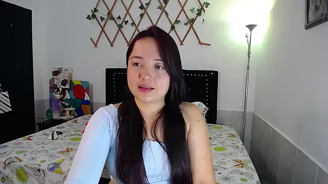 naughty girl 4u online show from June 16, 8:25 am