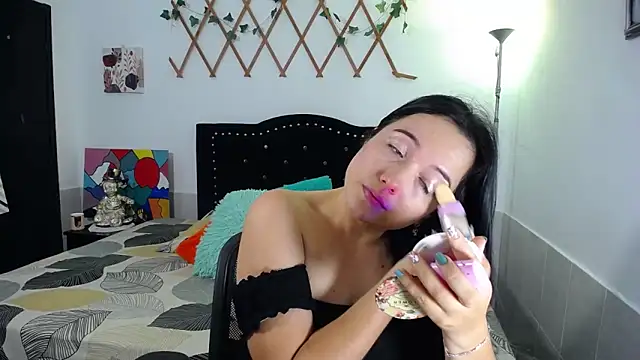 naughty girl 4u online show from April 17, 5:38 pm