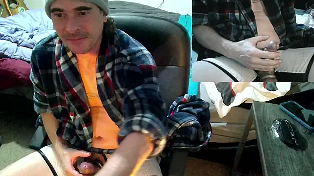 XxBobbyDigitalxX online show from February 13, 1:50 am