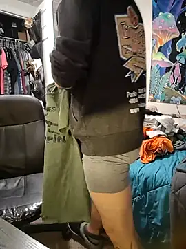 XxBobbyDigitalxX online show from February 26, 12:41 am