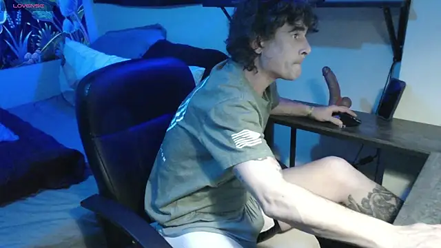 XxBobbyDigitalxX online show from January 15, 1:23 am