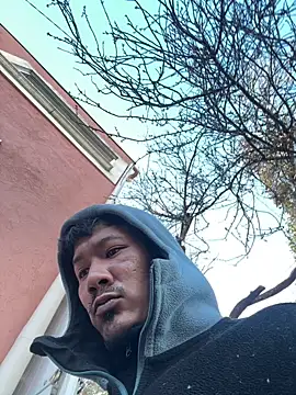 juniiorre online show from January 15, 11:57 am