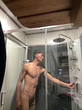 juniiorre online show from April 2, 5:52 pm