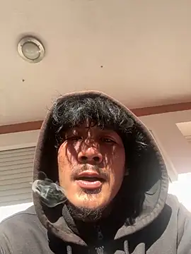 Snapshot of juniiorre chatting on November 25, 12:05 pm juniiorre online show from November 25, 12:05 pm