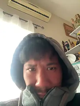 juniiorre online show from February 15, 3:44 pm