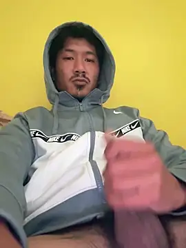 juniiorre online show from March 8, 8:28 am