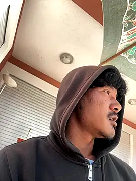 Snapshot of juniiorre chatting on October 12, 9:32 am juniiorre online show from October 12, 9:32 am