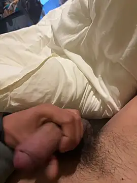 juniiorre online show from March 10, 7:34 am