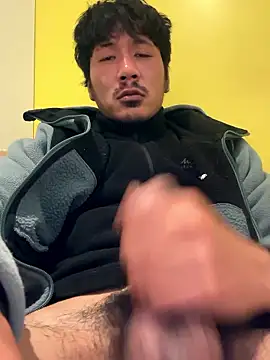 juniiorre online show from March 15, 1:18 pm