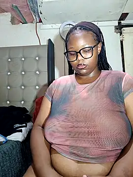 Aaaliyah445 online show from March 3, 6:42 am