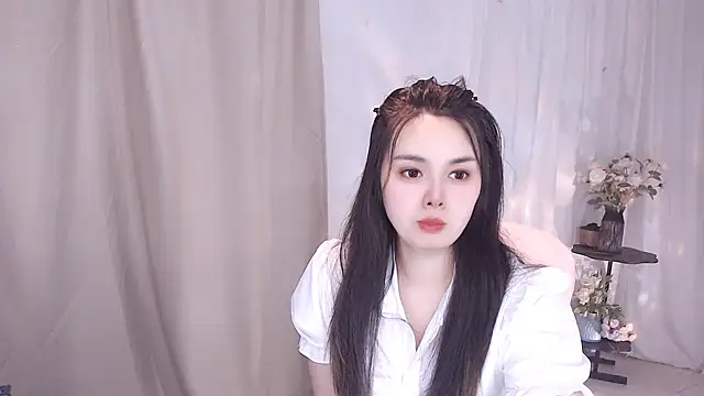 SHY- -girl online show from March 3, 12:50 am