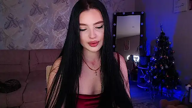 Snapshot of __Malika__ chatting on December 19, 7:29 am Malika online show from December 19, 7:29 am
