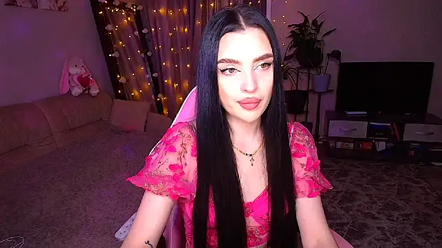   Malika   online show from December 3, 4:39 pm