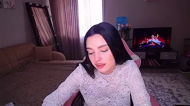   Malika   online show from April 22, 9:16 am