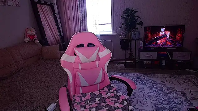   Malika   online show from April 2, 2:19 am