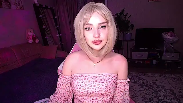   Malika   online show from February 19, 3:31 pm