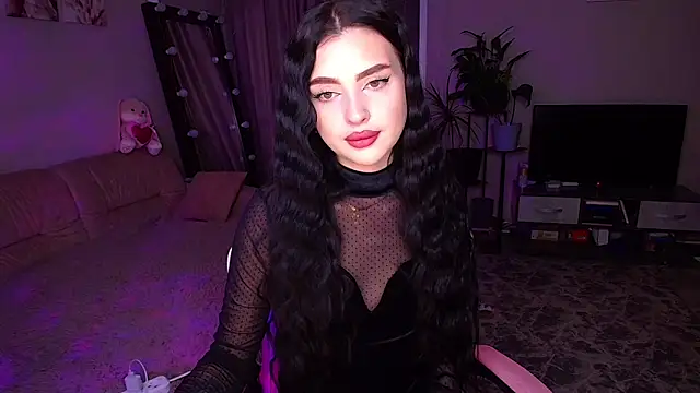   Malika   online show from December 17, 4:12 pm